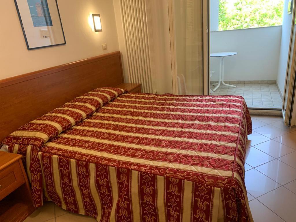 Hotel Bristol - Koolibry Hotels 체르비아 외부 사진