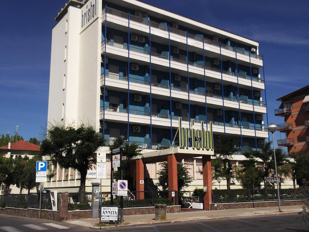 Hotel Bristol - Koolibry Hotels 체르비아 외부 사진